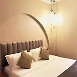White Pearl - Colaba Hotel