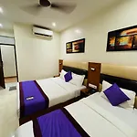 Hotel Liwa - Nr Nesco & International Airport 3*