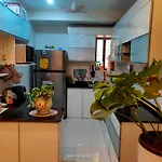 Casa Aloha - Stylish Luxe 2bed 3bath Luxury Apartment *
