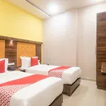 Hotel Blue Executive Near Chhatrapati Shivaji International Airport