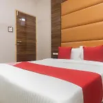 Blue Executive Near Chhatrapati Shivaji International Airport Hotel 3*