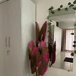 Starlivinn - Students Hostel Yearly Stays