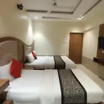 Hotel Rr Inn-International Airport