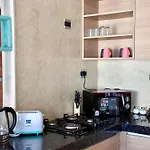 Bkc Signature Bliss Elite 1Bhk Near Jioworld And Us Embassy