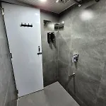Solace - 1 Bhk - Walk Away Carter Rd Apartment *