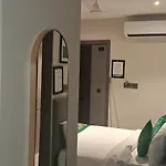 Hotel Shine Hospitality Boutique Mumbai