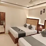 Amber Palace 3*