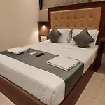 Hotel Amber Palace 3*