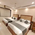 Amber Palace 3*