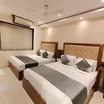 Amber Palace 3*