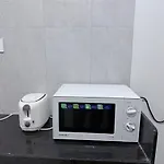 Apartment Coastal Chic - 10min From Airport Mumbai
