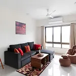 Serene, Chic & Sunlit 2Bhk Near Airport & Bkc