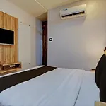 Hotel O Blue Near R Mall Mumbai