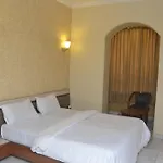 Hotel Ashray International, Sion - Near Bkc