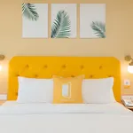 Hotel Bloom - Bkc Kalina Mumbai