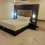 Hotel Richie Residency