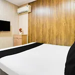 O Om Sai Palace Hotel