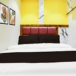 Hotel O Rishi Palace
