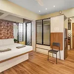 Imperial Premium Studios Khar W