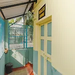 Hangout Hostel Mumbai