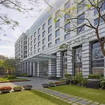 Grand Hyatt Mumbai Hotel And Residences