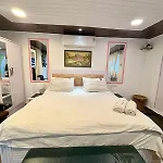 Independent 25 Corner House Bandra West Mumbai