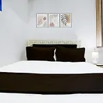 Super O Khar East Near Railway Station Hotel 3*