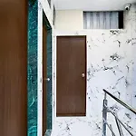 Super O Khar East Near Railway Station 3*