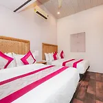 Hangout Hostel