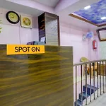 Hotel O Gulzar Masjid Bunder Railway Station Hotel 3*
