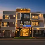 Fabhotel Peralz - Nr Boriwali Station Hotel *
