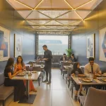 Fabhotel Nexus - Nr Nesco Hotel
