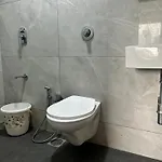 Apartment Zenith Service - Entire 2bhk Near Airport And Iit Powai Mumbai