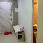 The White 2 Apartment