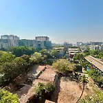 Apartment Zenith Service - Entire 2bhk Near Airport And Iit Powai