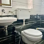 Zenith Service - Entire 2bhk Near Airport And Iit Powai Apartment Mumbai