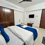 Apartment Zenith Service - Entire 2bhk Near Airport And Iit Powai *