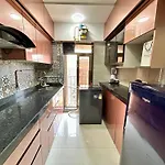 Zenith Service - Entire 2bhk Near Airport And Iit Powai Apartment *