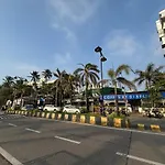 Apartment Sea-front 1-bhk At Carterroad