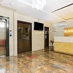 Collection O Vertigo Suite Mumbai