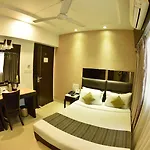 Hotel Manama 3*