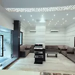 Hotel Manama Mumbai