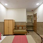 Royal Castle 2*