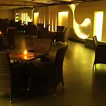 The Roa Hotel