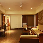 Bloom Hotel - Juhu