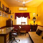 Cosy Artistic Apartment In Andheri H