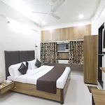 Oyo 935 Hotel Palkhee