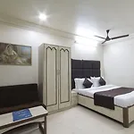 Hotel Oyo 935 Palkhee Mumbai