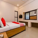 Oyo 935 Palkhee Mumbai