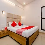 Hotel Oyo 935 Palkhee 3*